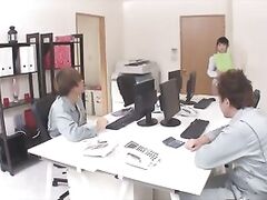 Tsuna Kimura has rough japanese groupsex and gets creamed.